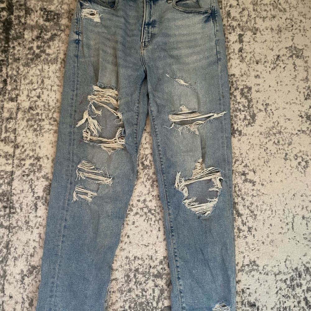 American Eagle ripped mom jeans